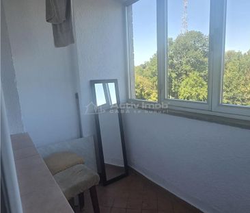 Apartament 2 decomandat, mobilat, utilat,etaj 3 - Calea Bucuresti - Ro - Photo 3