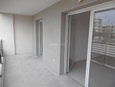 Location Appartement 2 pièces 40m² MONTPELLIER 34000 - Photo 2