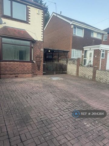 2 bedroom semi-detached house to rent - Photo 5