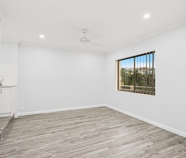 1/142 Lake Avenue, CRINGILA NSW 2502 - Photo 2