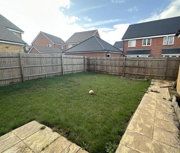 4 bedroom detached house to rent - Photo 1