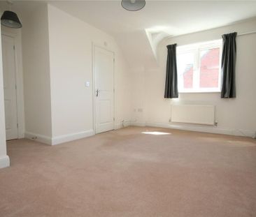 3 bedroom terraced house to rent - Photo 3