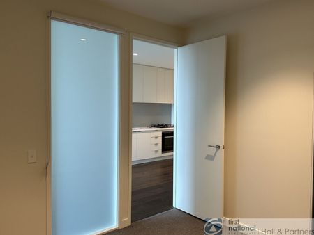 Welcome to THE LONSDALE - Photo 4