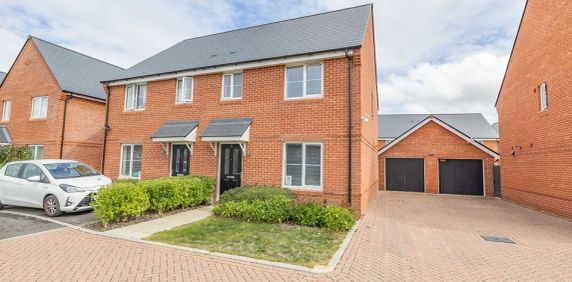 Maude Way, Canterbury, CT1 1FY, Kent - Photo 2