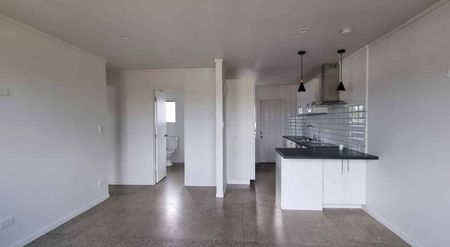 Move Into Miro - Photo 3