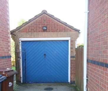 2 bedroom semi-detached house to rent - Photo 2