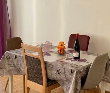 Furnished 2.5-Room Apartment with Private Balcony in Dübendorf 8600 - Photo 4