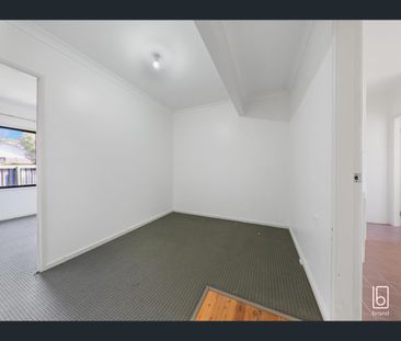 25 South Street, Killarney Vale, NSW 2261 - Photo 1