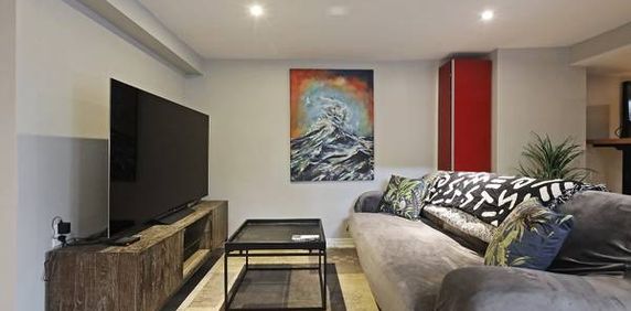 For Lease- Bright Lower 1 Bedroom Unit in Leslieville - Photo 2