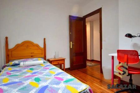 Piso de alquiler en Dorre Kalea, Casco Viejo - Photo 4