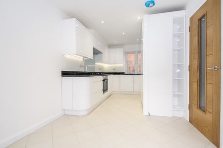 4 bedroom house to rent - Photo 4