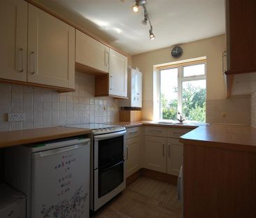 2 bedroom maisonette to rent - Photo 6