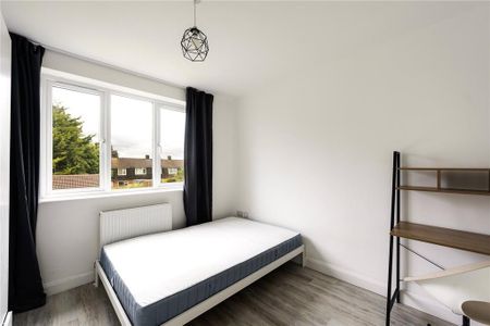 5 bedroom semi-detached house to rent - Photo 4