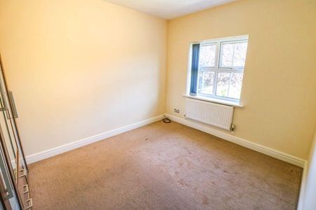 4 bedroom detached house to rent - Photo 3