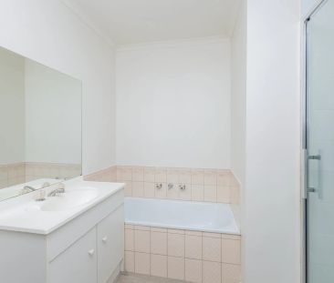 Stylish, Comfortable & Convenient Living in a Quiet Court Location - Photo 5