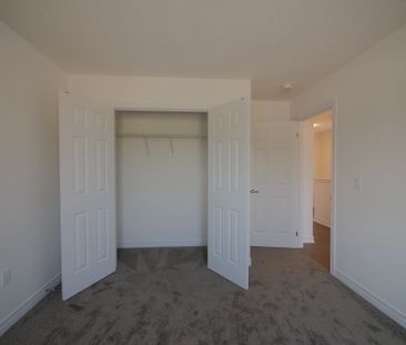 For Lease - 4 Shipley Avenue, Collingwood, Ontario - Photo 5