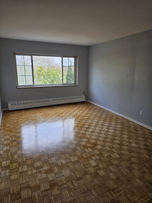 1939 Carling Avenue - Photo 1