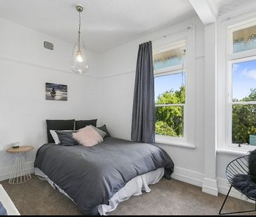 Inner City Grandeur, quiet private rooms - From $249 weekly - Photo 3