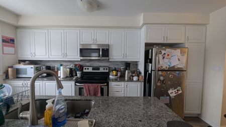 For Lease - 917 Apple Hill Lane, Kitchener, Ontario - Photo 5