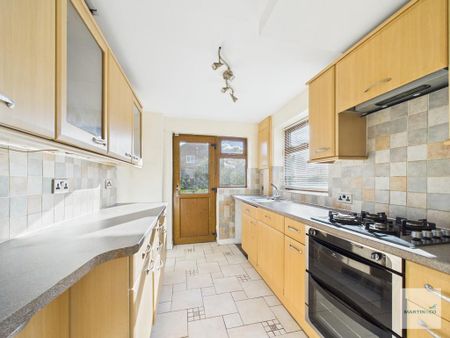 3 bedroom semi-detached house to rent - Photo 2