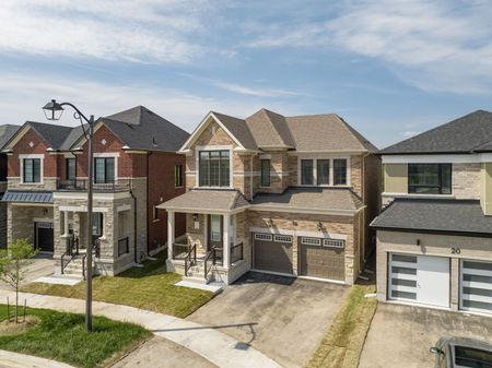 For Lease - 18 Berczy Manor Crescent, Markham, Ontario - Photo 2