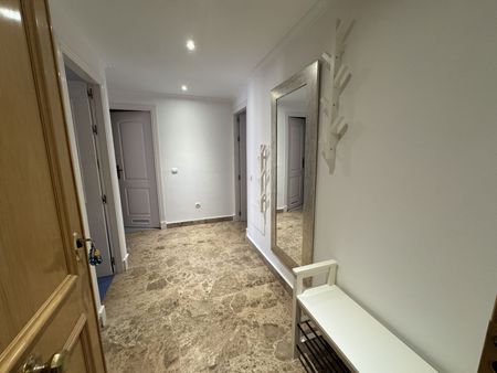 Middle Floor Apartment in San Pedro de Alcántara - Photo 2