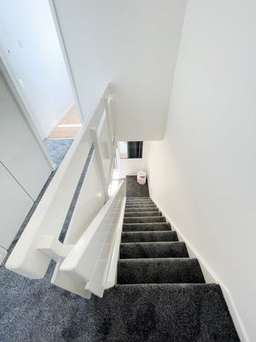 Room in a Shared House, Cable St, E1W - Photo 4