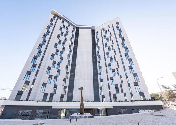 3 Bedroom Apartment with swimming pool, Miraflores, Oeiras