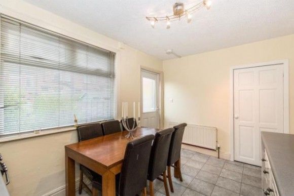 3 Bed - Norman Mount, Leeds, Ls5 - Photo 1