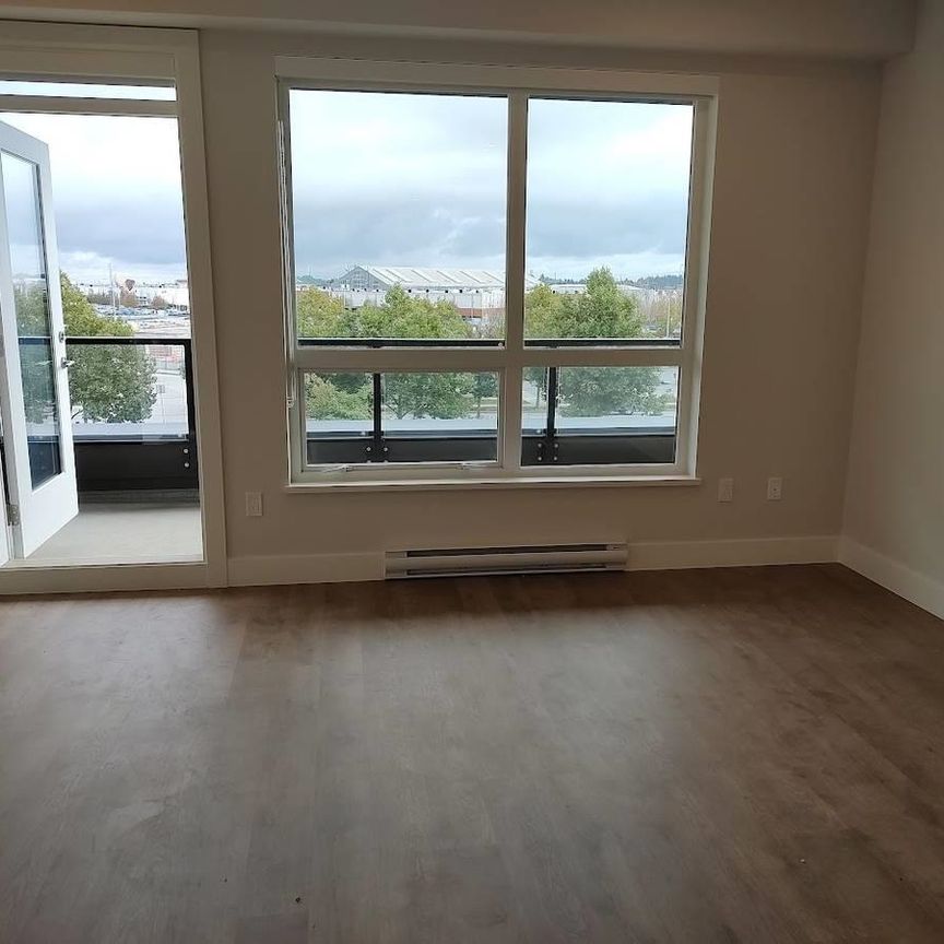 1930 Starling Drive #304, Tsawwassen, BC V4M0C7 - Photo 1