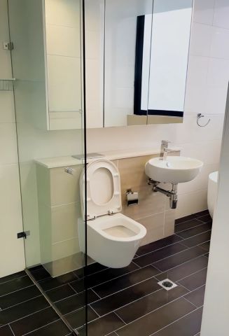 2 bed 2 bath-964 - Photo 3