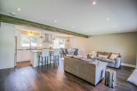 679 Vine St, St. Catharines - 4 Bedroom House - Photo 2