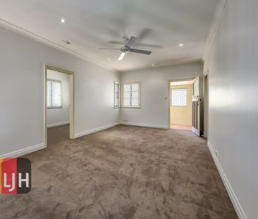 AIR CONDITIONED 3 BEDROOM HOUSE IN KEDRON - Photo 4