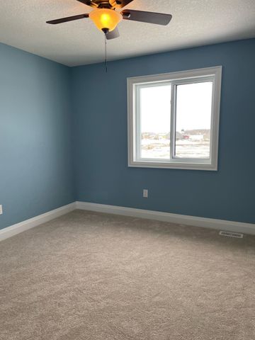 For Lease - 135 Woodberry Crescent, Woolwich, Ontario - Photo 4