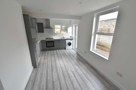 Trafalgar Road, Portslade, BN41 - Photo 3