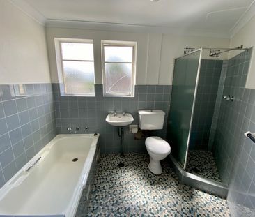 IMMACULATE 2 BEDROOM UNIT IN GREAT LOCATION - Photo 6