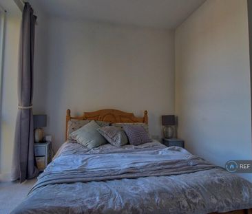 2 bedroom flat to rent - Photo 6