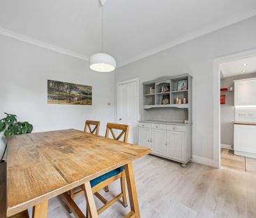 3 bedroom end of terrace house to rent - Photo 3