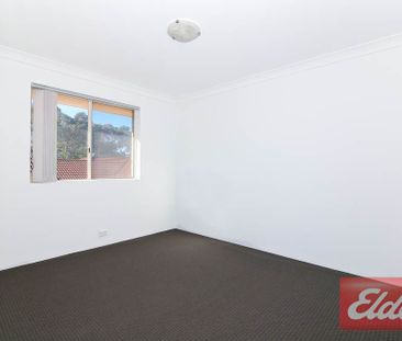Well Presented Two Bedroom Apartment! - Photo 3