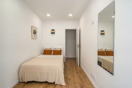 Rua da Escola Politécnica, Lisbon, Lisbon 1200-100 - Photo 3