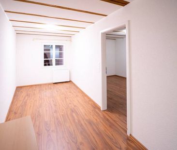 Charmante 2-Zimmer-Wohnung in historischem Gebäude in Murten - Photo 3