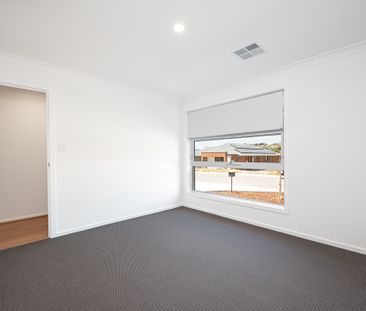 18 Oceanic Crescent, Waitpinga SA 5211 - House For Rent | Domain - Photo 5