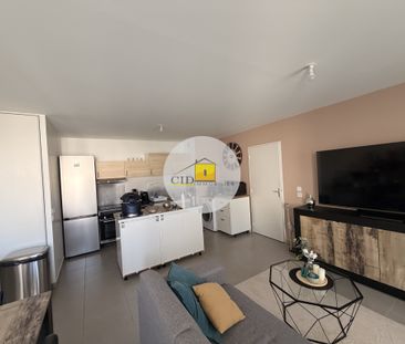 Location Appartement 3 pièces 65m² ST LAURENT DE MURE 69720 - Photo 2