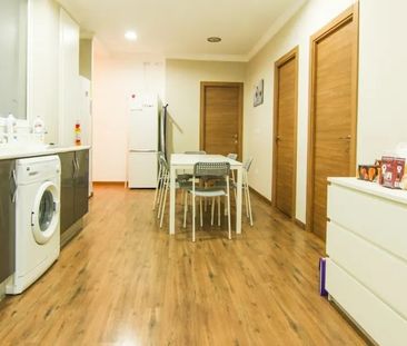 Carrer de les Garrigues, Valencia, Valencian Community 46001 - Photo 5