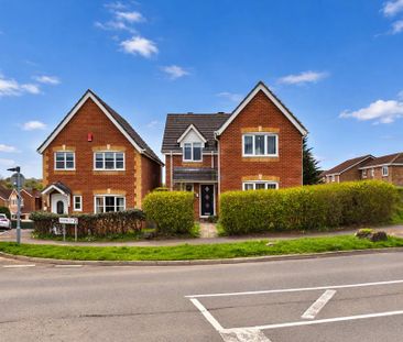 4 bedroom detached house to rent - Photo 3