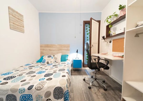 Carrer de Sicília, Barcelona, Catalonia 08013