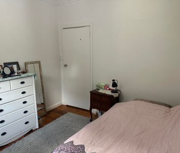 Clayton - Photo 2