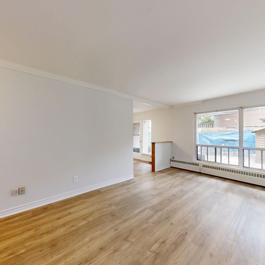 10-20 Bergamot Ave - Photo 1