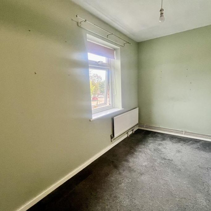 2 bedroom end of terrace house to rent - Photo 1