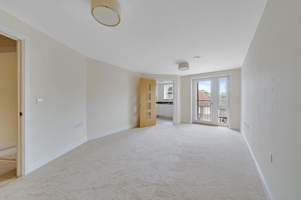 1 bedroom retirement property to rent - Photo 1